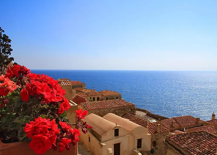 Cosmo - Seaside Elegance With Views Of Castle Monemvasía