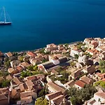 Apartment Cosmo - Seaside Elegance With Views Of Castle *