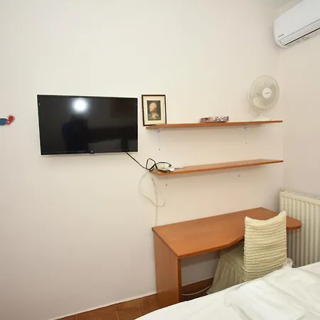 Apartman Cosmo - Seaside Elegance With Views Of Castle *