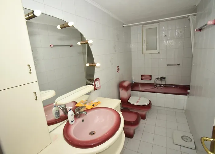 Cosmo - Seaside Elegance With Views Of Castle Διαμέρισμα